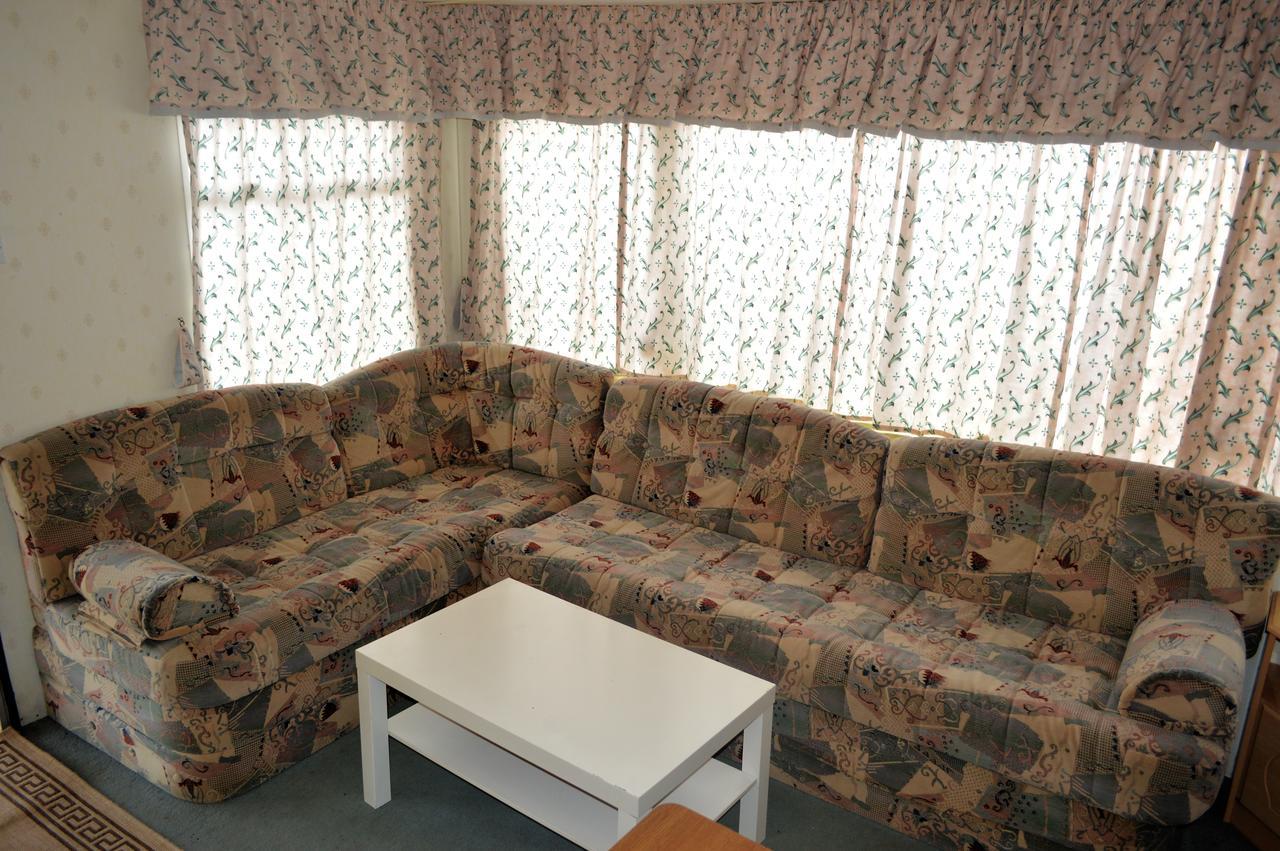 Mobilheimy U Prehrady Hotell Horní Dunajovice Exteriör bild