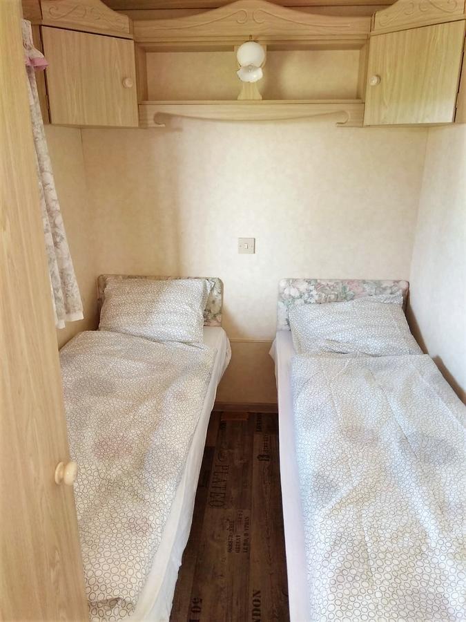 Mobilheimy U Prehrady Hotell Horní Dunajovice Exteriör bild